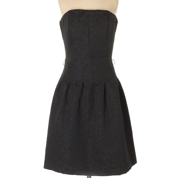 H&M Dresses & Skirts - H&M casual dress